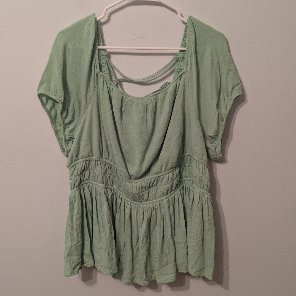 Torrid Light Green Washable Crinkle Gauze Cris Cross Back Top Size 2X
